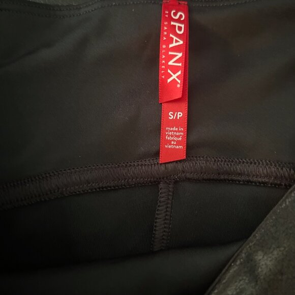 NWT SPANX Shaping Faux Leather Leggings Pants Spanx Shapewear - Picture 9 of 9